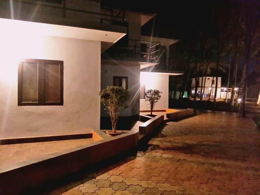 Kanbay Beach Resort Kannur Exterior photo